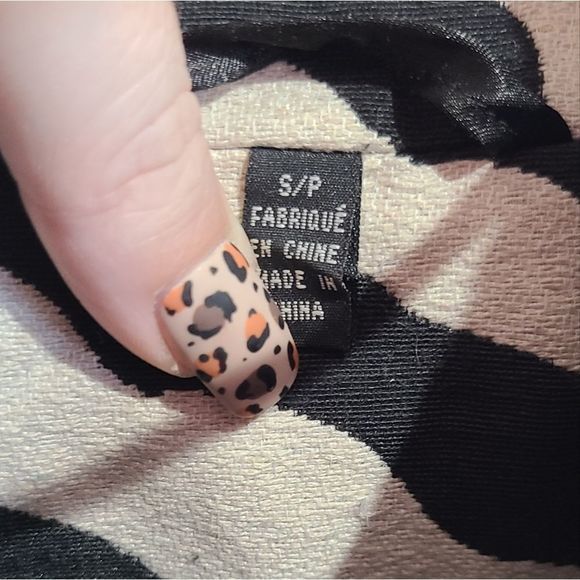 Light zebra coat - Picture 2 of 3